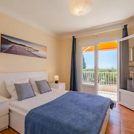 Le Forum De La Mer-2 By Interhome