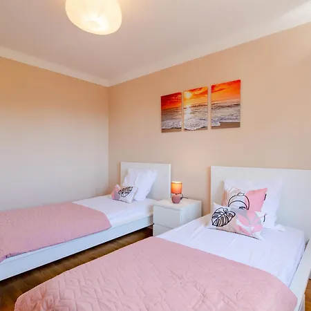 Lejlighed Le Forum De La Mer-2 By Interhome Saint Aygulf
